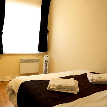 Fine Touch Apartments Londen Buitenkant foto