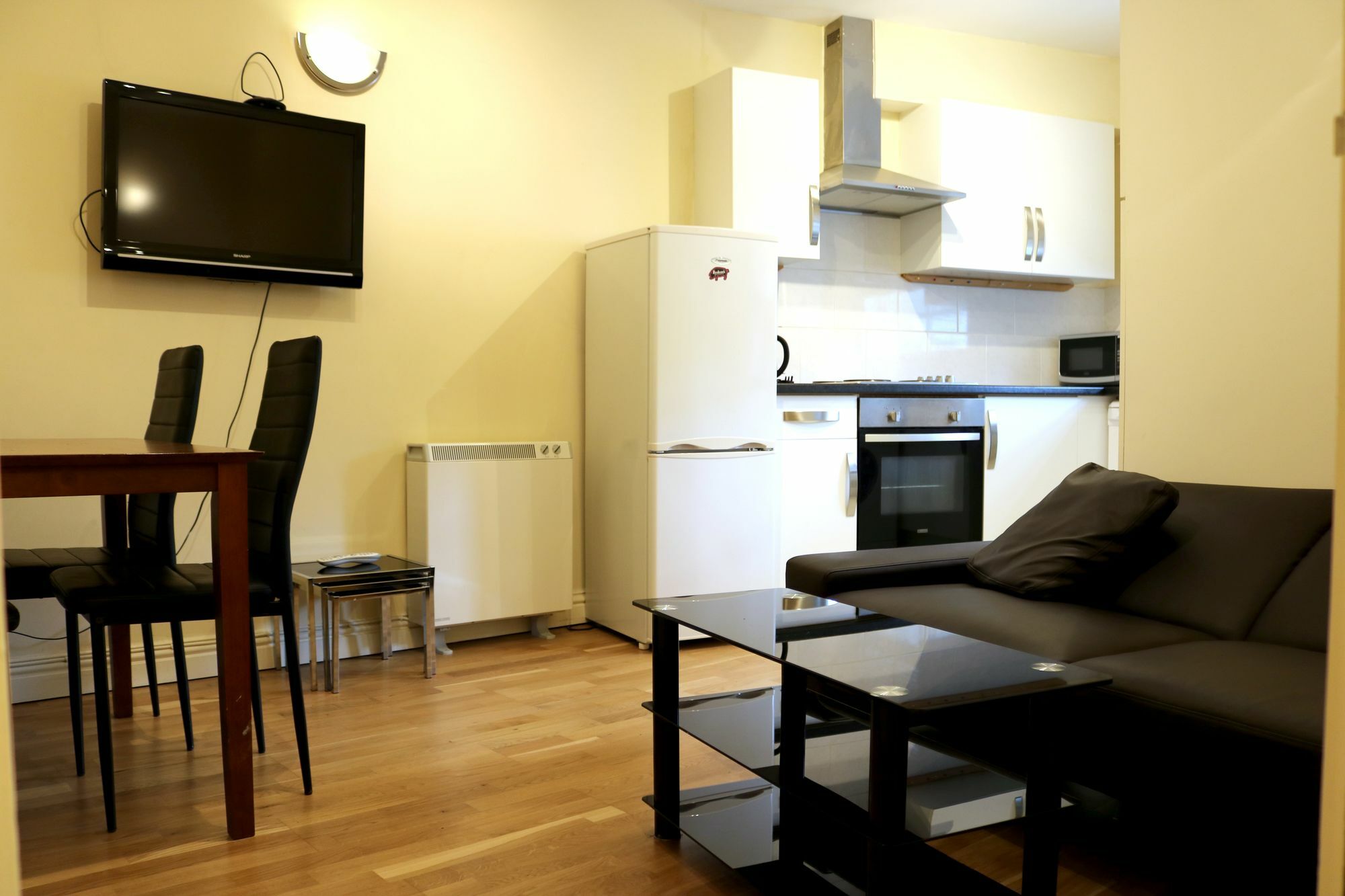 Fine Touch Apartments Londen Buitenkant foto