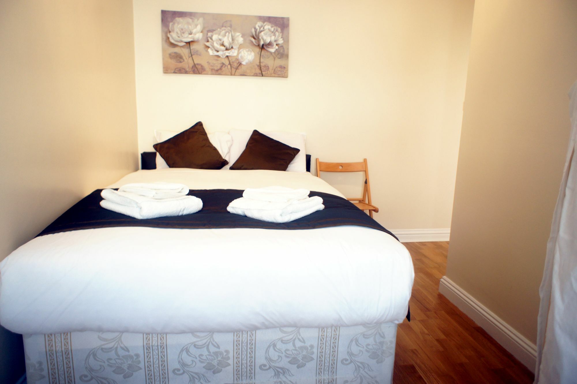 Fine Touch Apartments Londen Buitenkant foto